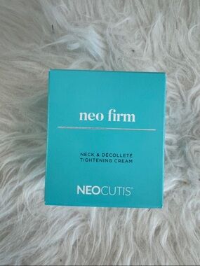 Neocutis Neo Firm Neck & Décolleté Tightening Cream